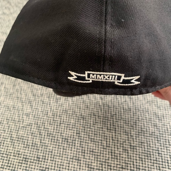 Authentic Supreme Leather Hat - Picture 6 of 8